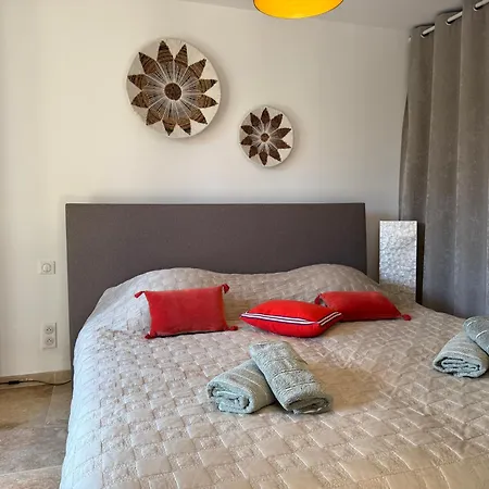 L'ecrin Au Super Lavandou 르 라방두